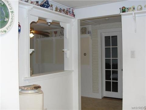 49 High St, Evans, NY 14006 photo 5