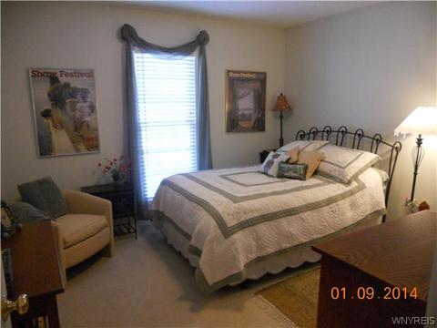 70 Blacksmith Dr, East Amherst, NY 14051 photo 11