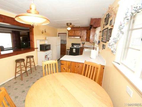6859 Townline Rd, Pendleton, NY 14120 photo 4