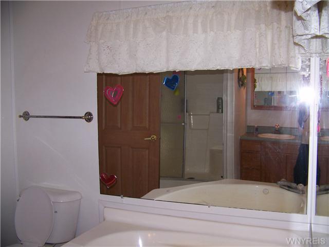 23 Brookside Dr, North Java, NY 14113 photo 11