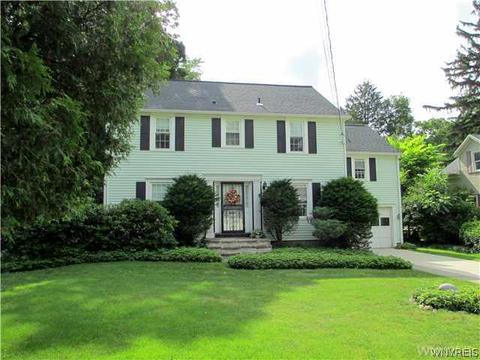 357 S Park Pl, Aurora, NY 14052 photo 3