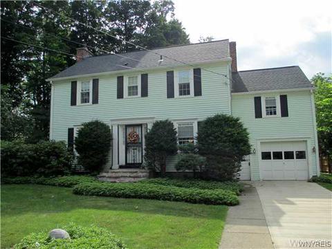 357 S Park Pl, Aurora, NY 14052 photo 2