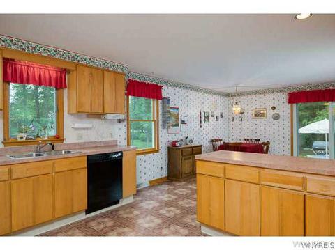 7012 Hidden Oak Dr, Pendleton, NY 14094 photo 11