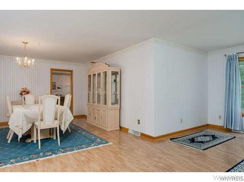 7012 Hidden Oak Dr, Pendleton, NY 14094 photo 5