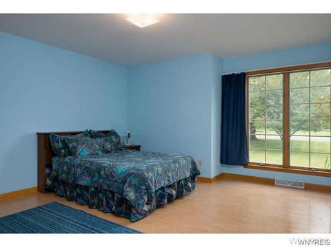 7012 Hidden Oak Dr, Pendleton, NY 14094 photo 14