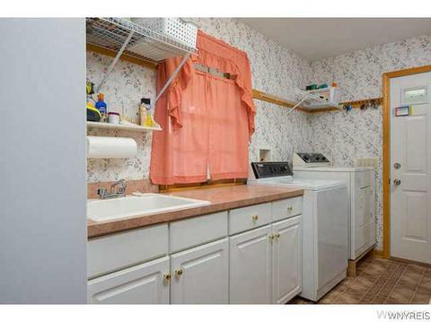 7012 Hidden Oak Dr, Pendleton, NY 14094 photo 17