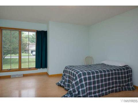 7012 Hidden Oak Dr, Pendleton, NY 14094 photo 13