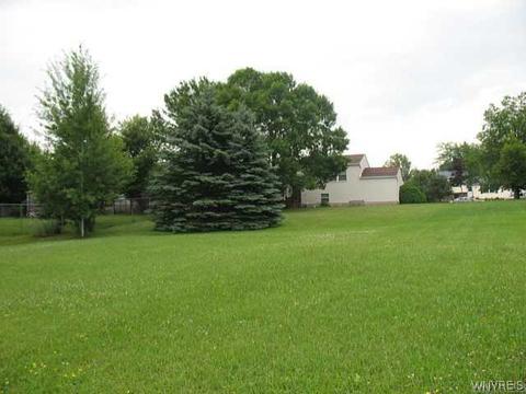 1406 Darlington Dr, Evans, NY 14047 photo 23