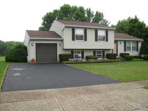 1406 Darlington Dr, Evans, NY 14047 photo 24