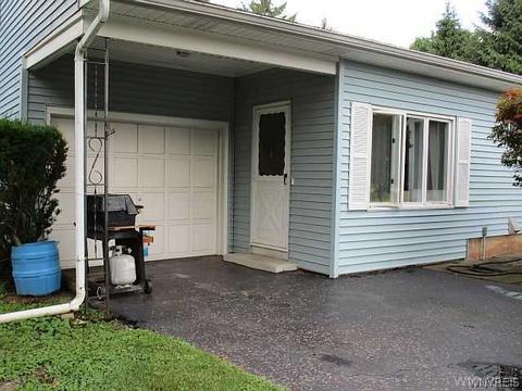 691 Maple Rd, East Aurora, NY 14052 photo 17