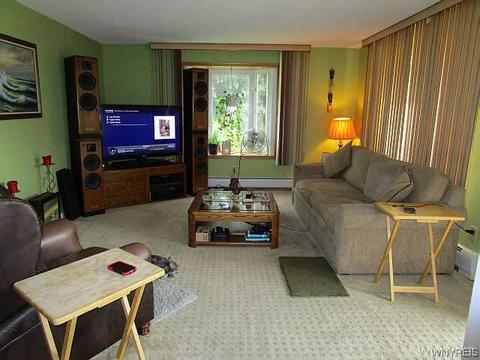 691 Maple Rd, East Aurora, NY 14052 photo 7