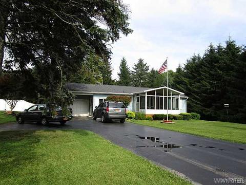 691 Maple Rd, East Aurora, NY 14052 photo 23