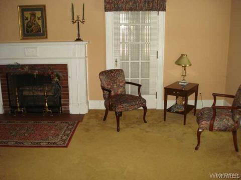 36 Devonshire Rd, Buffalo, NY 14223 photo 5
