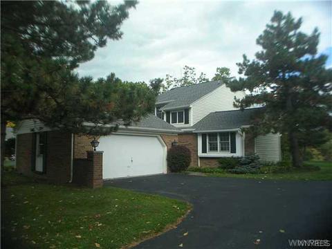 1508 Stoneridge Dr, Evans, NY 14047 photo 1