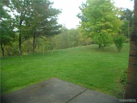 1508 Stoneridge Dr, Evans, NY 14047 photo 8