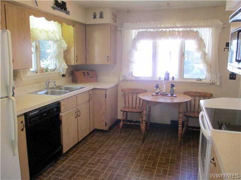 120 Walnut St, Aurora, NY 14052 photo 5
