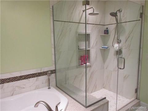 2 Spring Way, Lancaster, NY 14086 photo 17