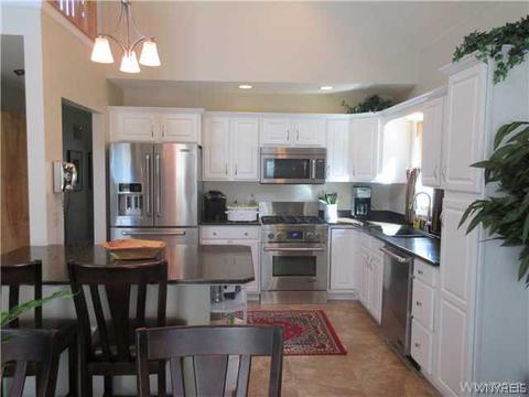 2 Spring Way, Lancaster, NY 14086 photo 3