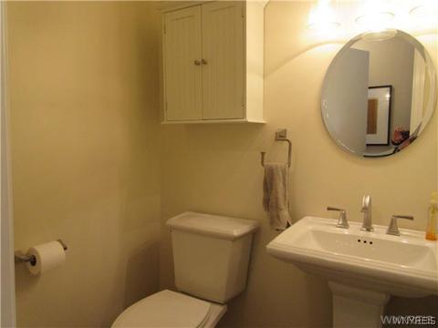 2 Spring Way, Lancaster, NY 14086 photo 18