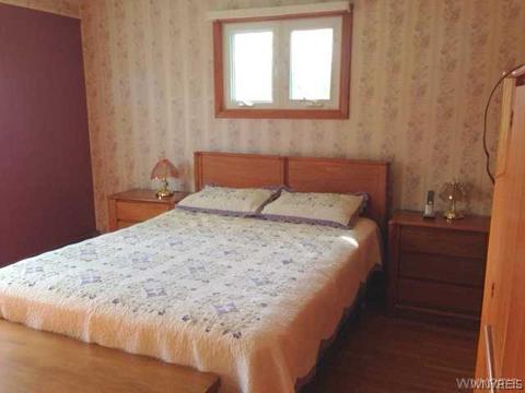 5024 Oakwood Dr, Pendleton, NY 14120 photo 7