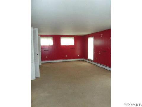 42 High St, Evans, NY 14006 photo 9