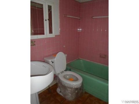 42 High St, Evans, NY 14006 photo 4