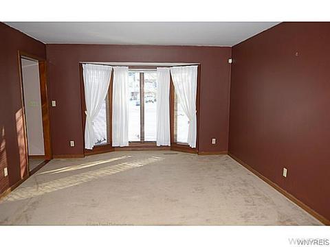4623 Kriston Ln, Pendleton, NY 14120 photo 12