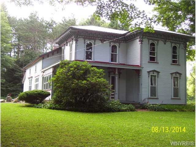 12520 Sharp St, Springville, NY 14141 photo 1