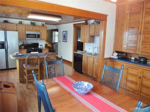 7200 Bear Ridge Rd, Pendleton, NY 14120 photo 10