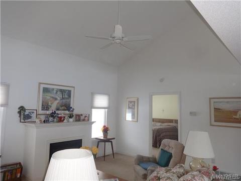 31 Alexander Pkwy, Pendleton, NY 14120 photo 3