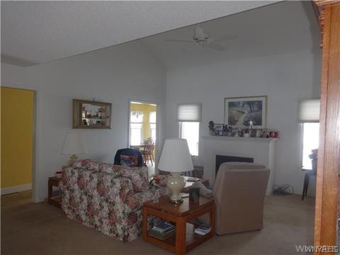 31 Alexander Pkwy, Pendleton, NY 14120 photo 6