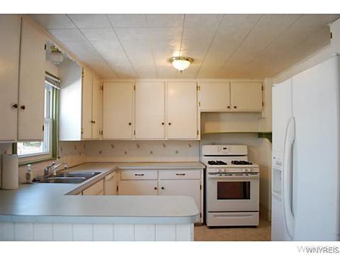 184 Maple Rd, Aurora, NY 14052 photo 10