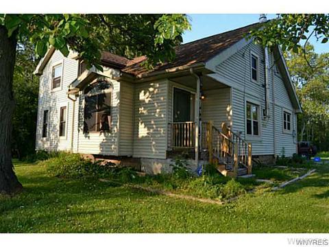 6573 Aiken Rd, Pendleton, NY 14094 photo 1