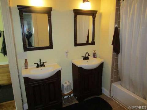 253 E Main St, Springville, NY 14141 photo 9