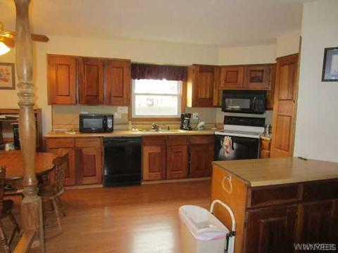 9840 State Rd, Glenwood, NY 14069 photo 2