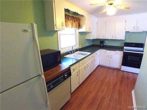 6141 Corwin Ave, Newfane, NY 14108 photo 6