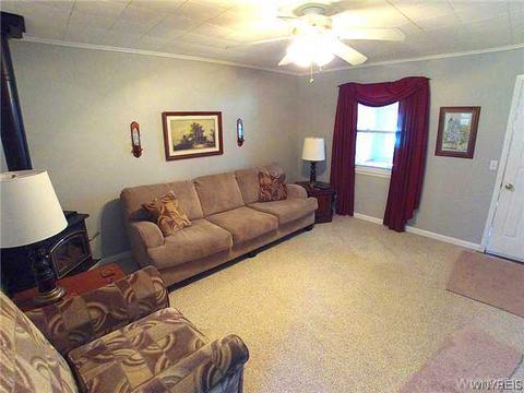 6141 Corwin Ave, Newfane, NY 14108 photo 11