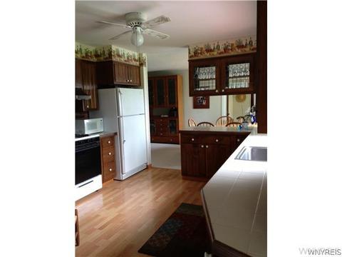 11357 Mileblock Rd, North Collins, NY 14111 photo 5