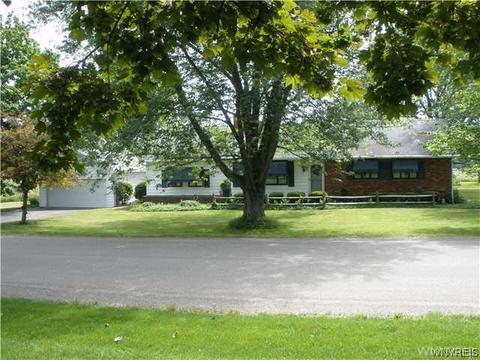 11357 Mileblock Rd, North Collins, NY 14111 photo 1