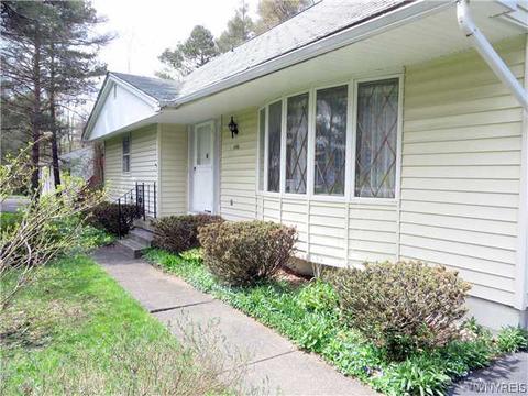 450 Falls Rd, Aurora, NY 14170 photo 4