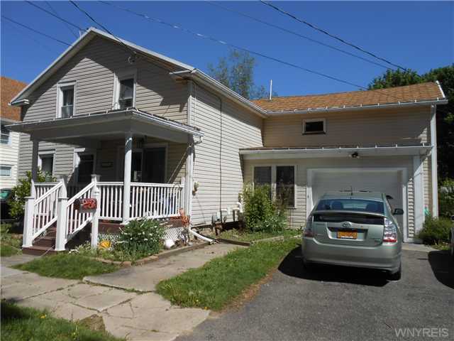 22 Pine St, Perry, NY 14530 photo 1