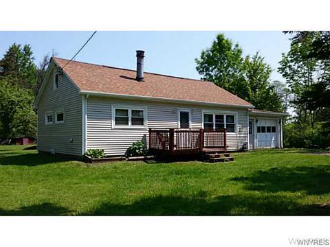 932 Cain Rd, Evans, NY 14006 photo 2