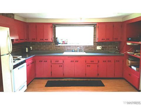 932 Cain Rd, Evans, NY 14006 photo 6