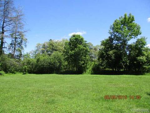 932 Cain Rd, Evans, NY 14006 photo 5