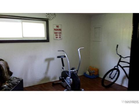 932 Cain Rd, Evans, NY 14006 photo 15