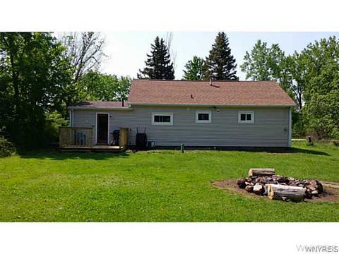 932 Cain Rd, Evans, NY 14006 photo 16