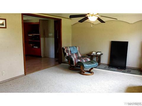 932 Cain Rd, Evans, NY 14006 photo 10