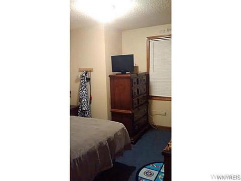 673 Eagle St, Buffalo, NY 14210 photo 6