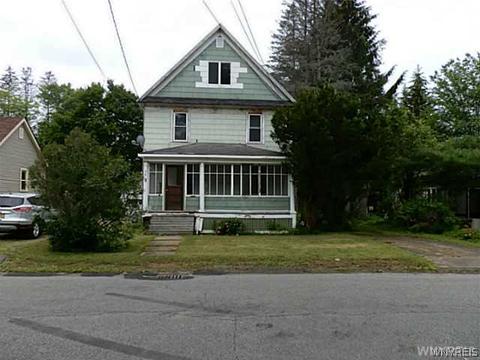 34 Spring St, Springville, NY 14141 photo 1