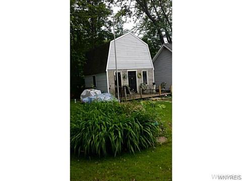 671 Beach Rd, Evans, NY 14006 photo 24